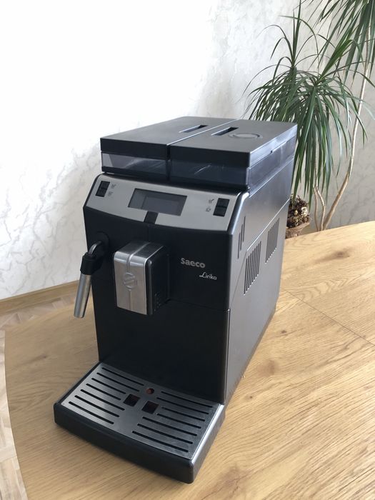 Кавомашина Saeco Lirika Black RI9840/01