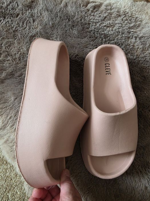 Stylow Różowe Klapki na Platformie CLEVÈ - Rozmiar 38 ( Wkładka 24 cm)