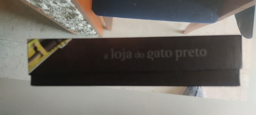 Arrefecedor inox de Vinho com Arejador – Design 2 em 1 gato preto
