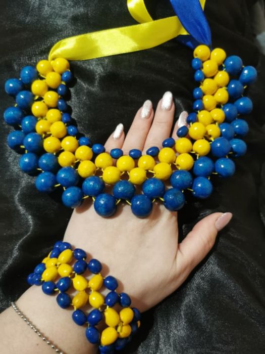 Намисто  дерев'яне.Трендові новинки.