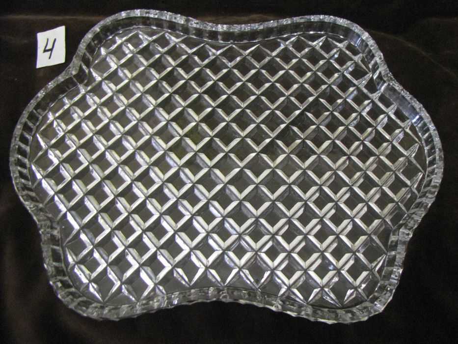 Старый антикварный предмет.