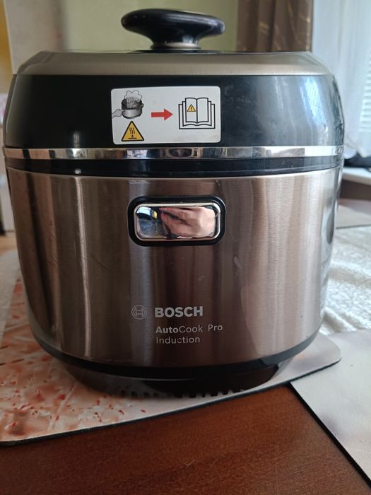 Multicooker Bosch AutoCook Pro Induction (MUC88)
