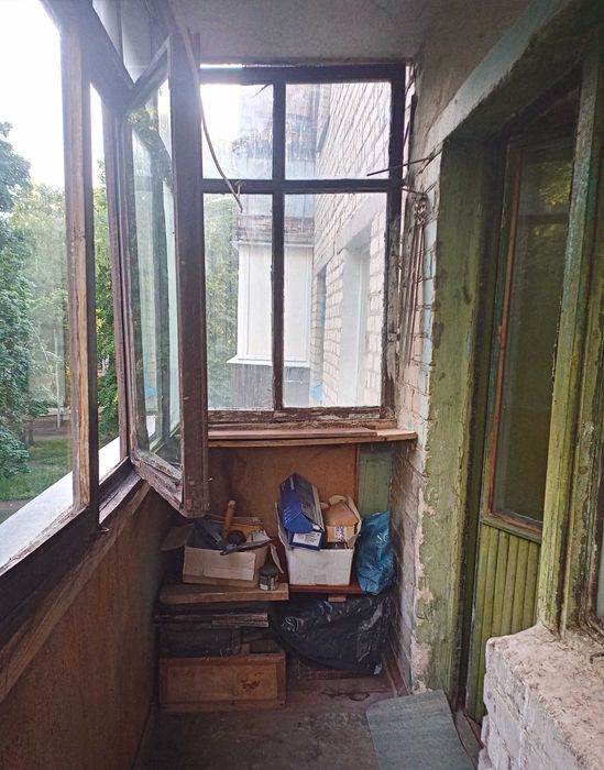 Продам 2-кімнатну квартиру в м. Лозова