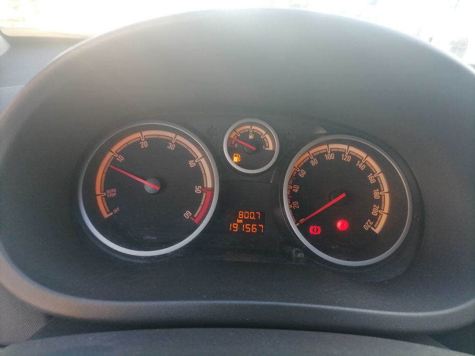Opel Corsa 1.3 cdti 5P 190000 km bom preço impecável