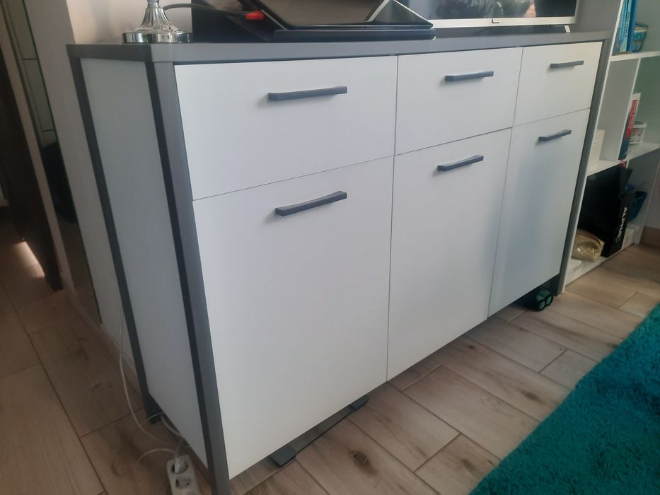 Komoda wymiary:szer.140   wys.90  głeb.40