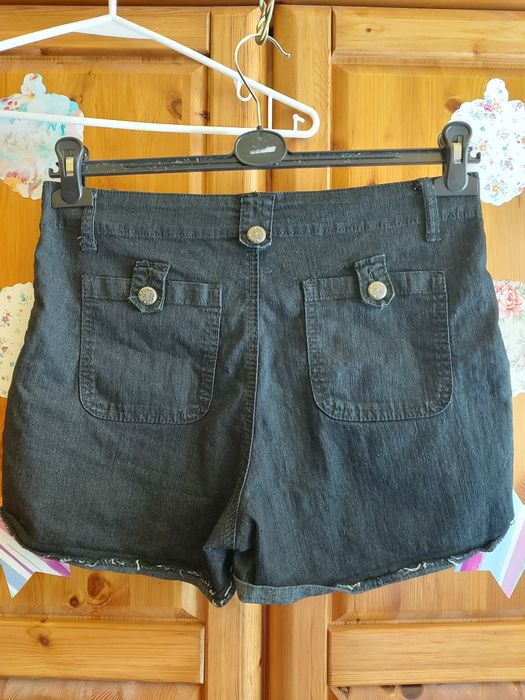 krótkie spodenki damskie rozmiar 38/40 firma DENIM ala jeans