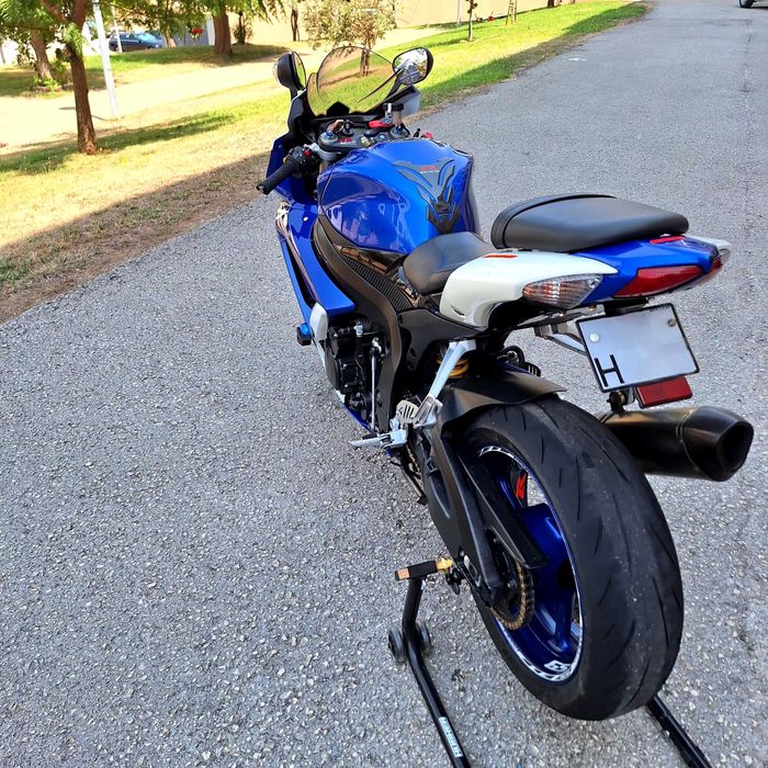 Suzuki GSX-R 600 k8