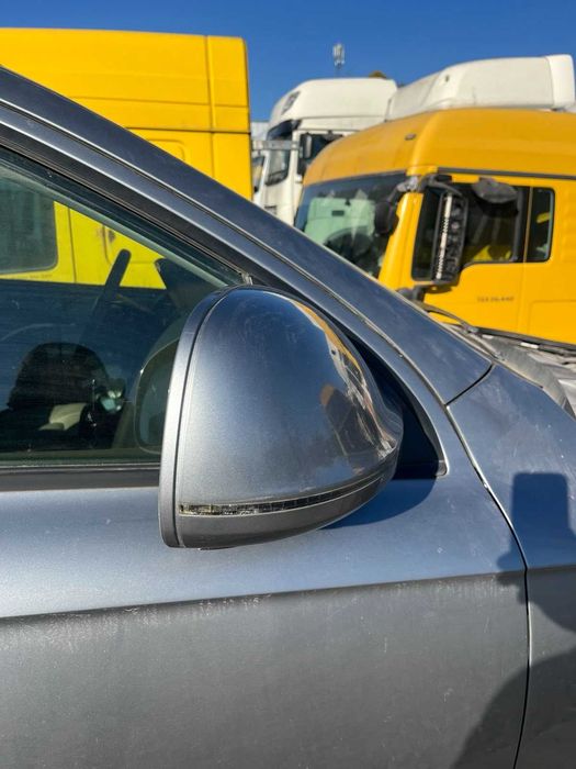 Дзеркало праве Audi Q7 Ауді Ку7