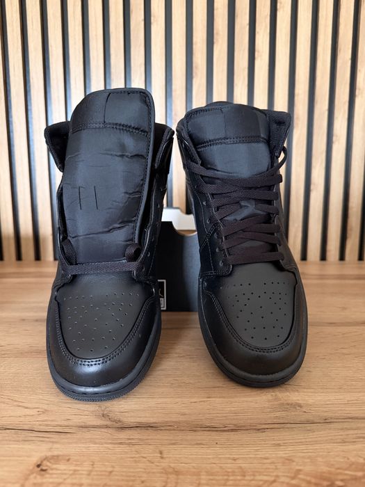 Nowe Nike Air Jordan 1 MID czsrne 45