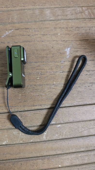 Latarka Olight Oclip, zielona, Edc