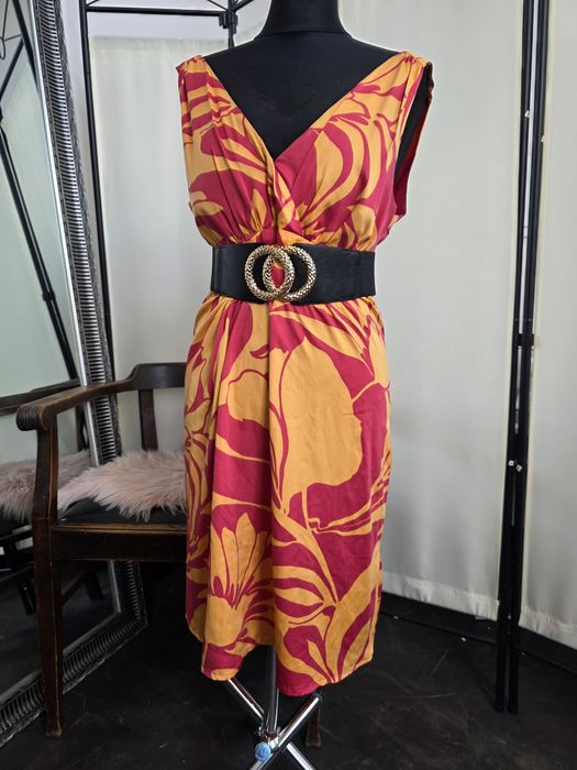 Sukienka, lekka, delikatna