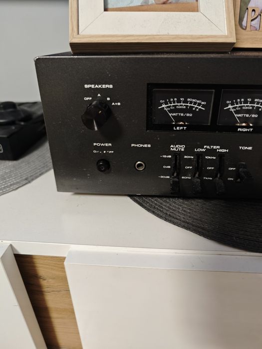 Wzmacniacz Akai am 2600