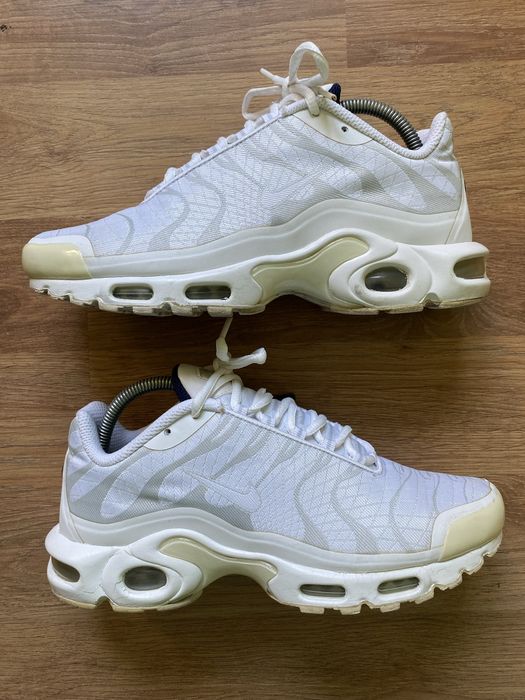 Кроссовки Nike Air Max Plus TN размер 40,5 стелька 25,5