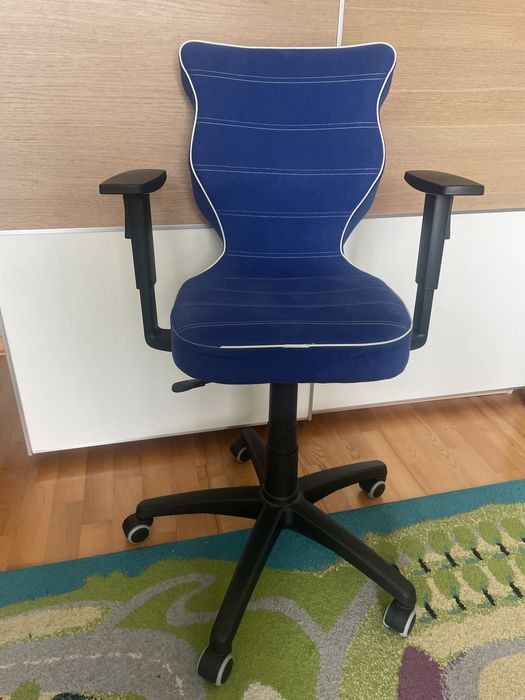 Fotel Entelo 5 ergonomiczny dla dzecka