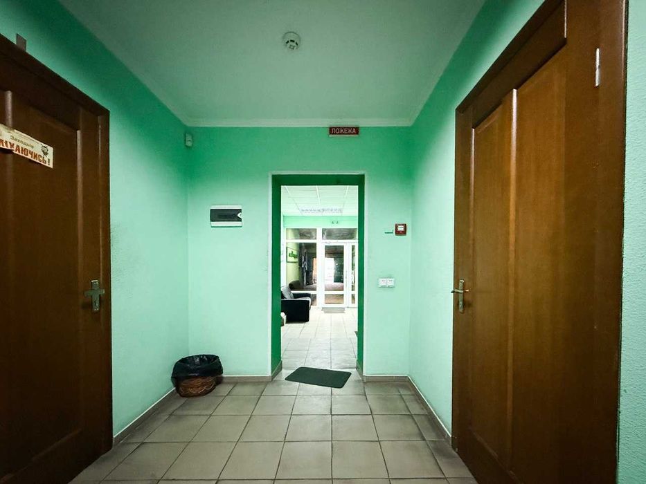 Продам виробничо-складське приміщення в м.Калуш з укриттям 983м2