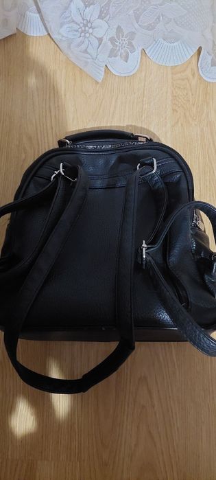 Продам женский рюкзак.