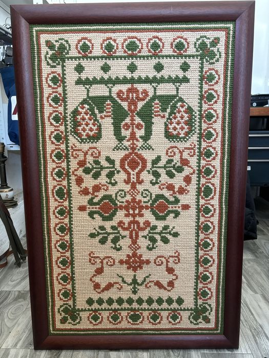 Tapeçaria de arraiolos manual decorativa