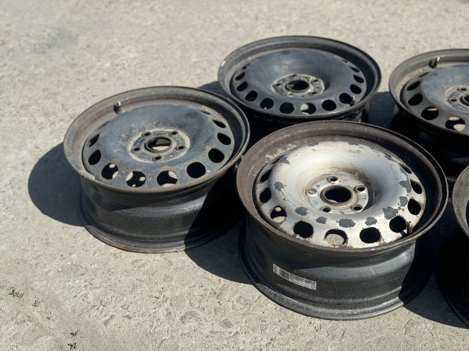 Диски металеві Audi R16 бляшанки р16 passat skoda golf seat колеса