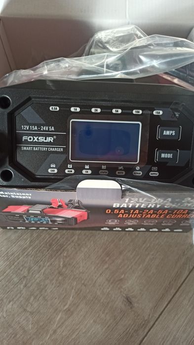 Продаю зарядне для всіх типів батарей  Foxsur