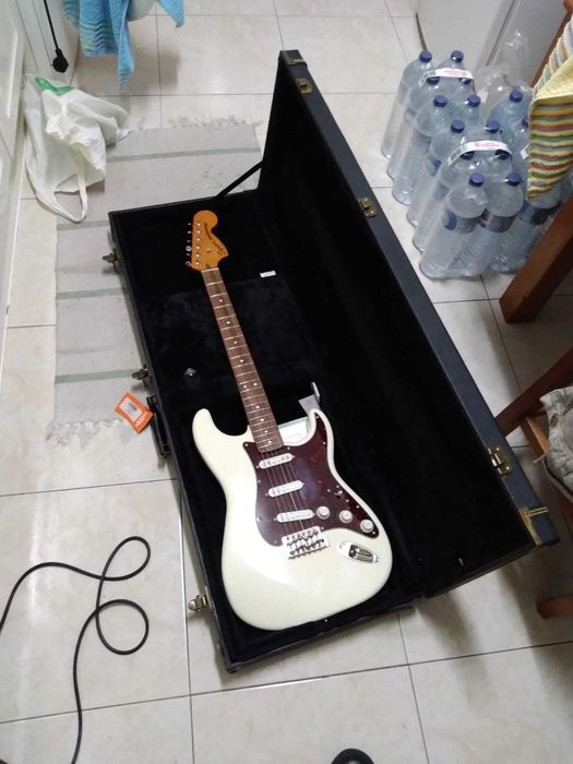 Guitarra FENDER PLAYER Mex€425  + Yamaha€400 + Squier€250