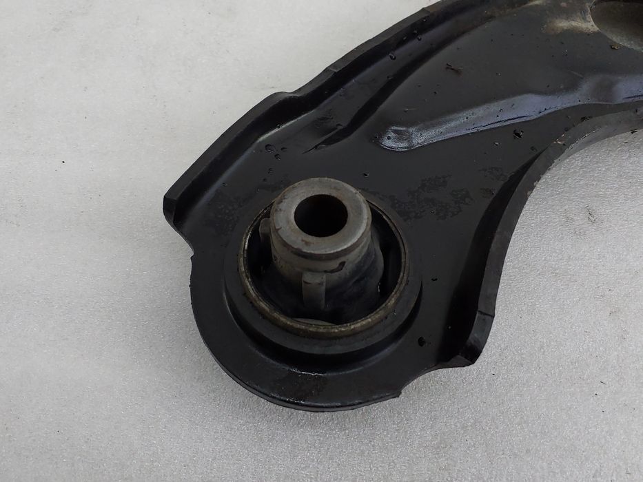 Braço de suspensão frente direito PEUGEOT 3008 II (M_)
