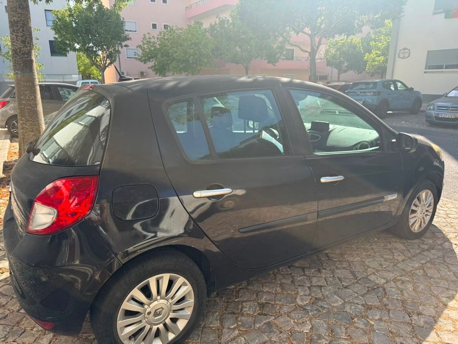 Renault clio 2010
