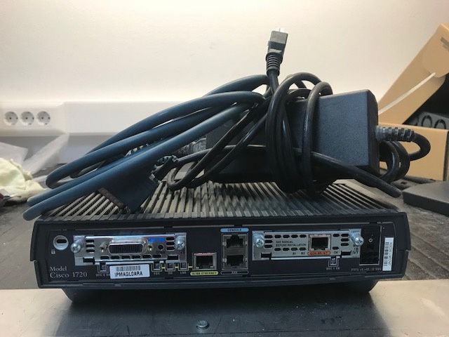 Cisco 1700 Router64284547228161120