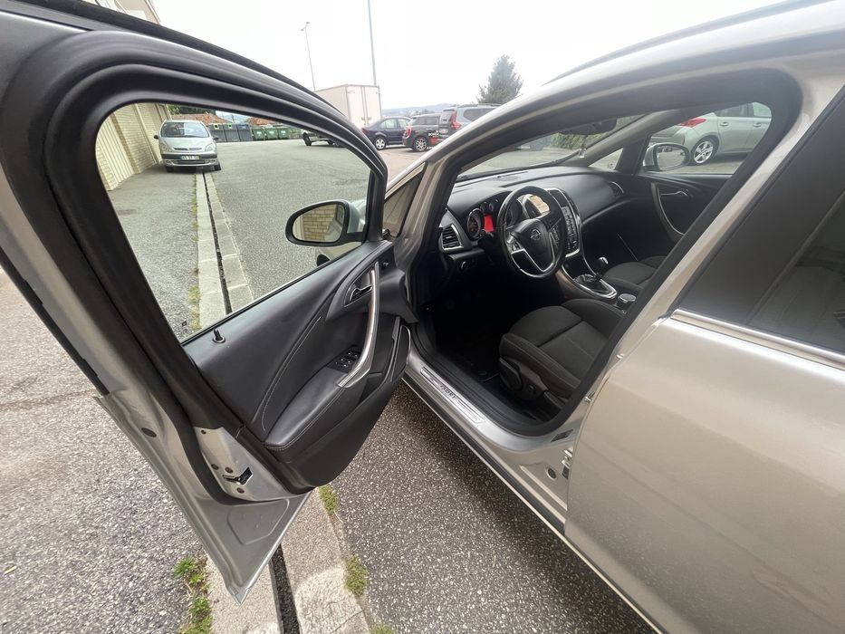 Opel Astra J Sport Tourer 1.7 CDTI