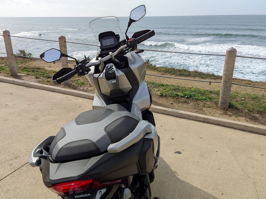 Honda ADV 350 - 10 mil KM