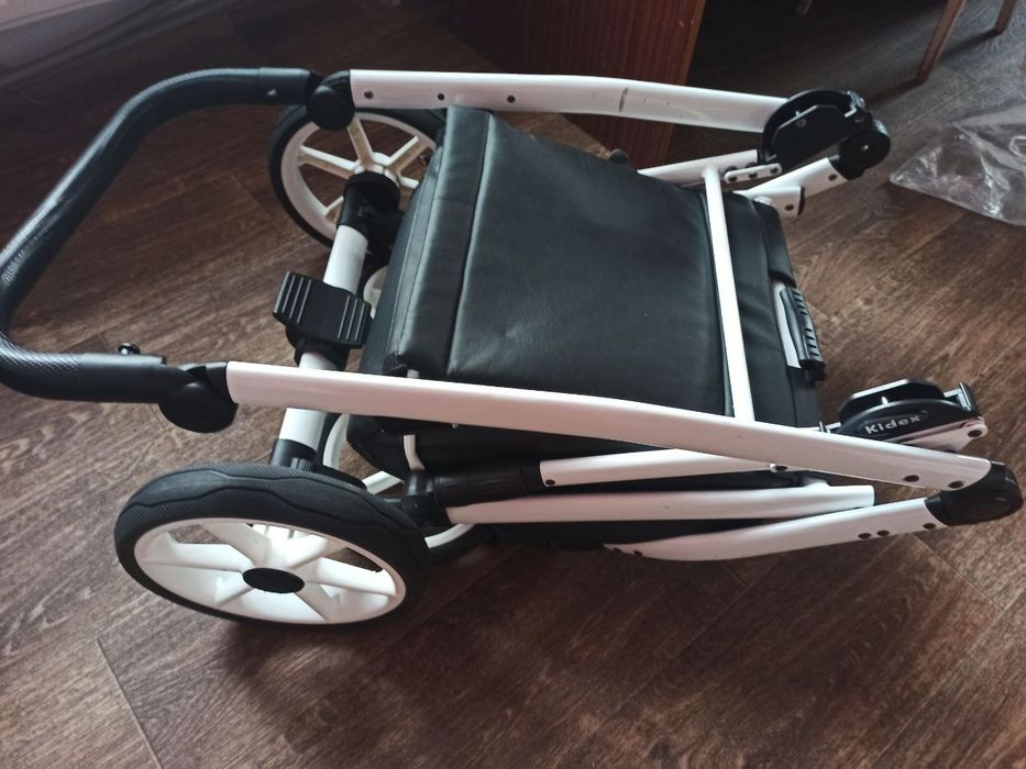 Продам коляску 3 в 1
0
Головна
Про нас
Коляски
Аксесуари
Автокрісло
Ко