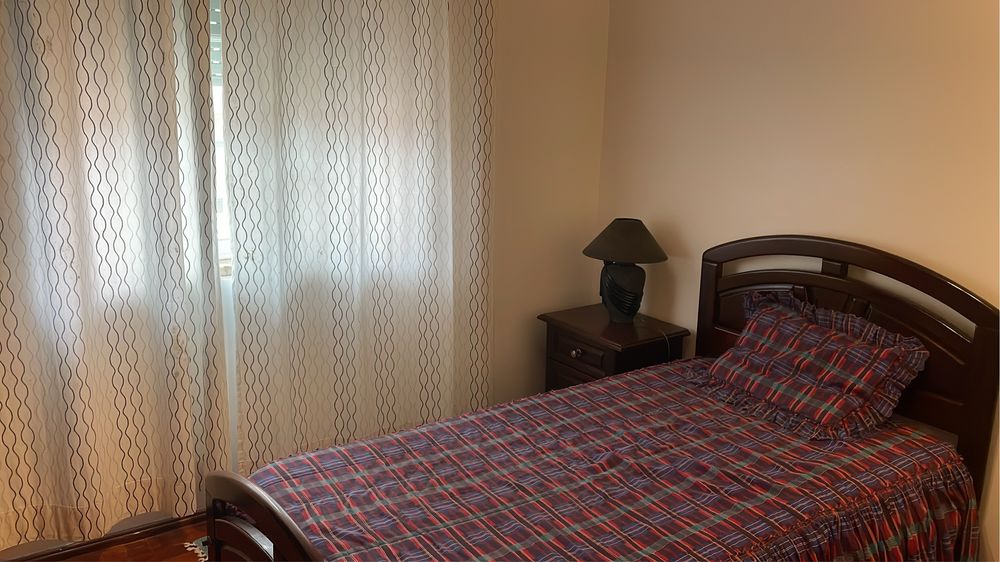 Quarto individual para arrendar