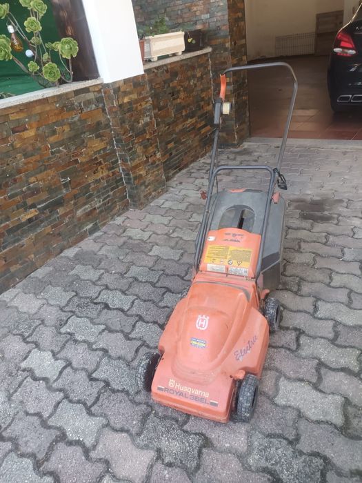 Máquina de cortar a relva Husqvarna