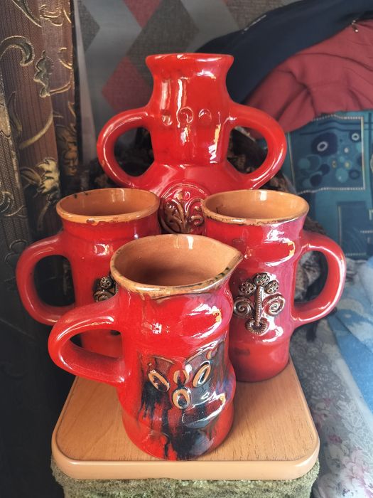 Ваза  два півних бакала  та глечік