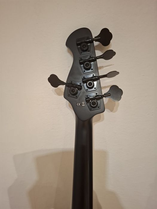 Gitara basowa pięciostrunowa Harley Benton