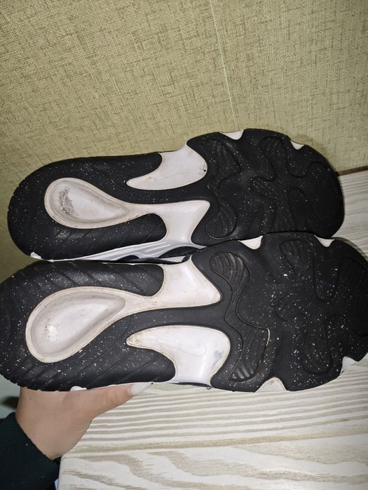 Кроссовки Nike 42.5 см