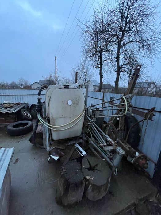 Оприскувач навісний 350л