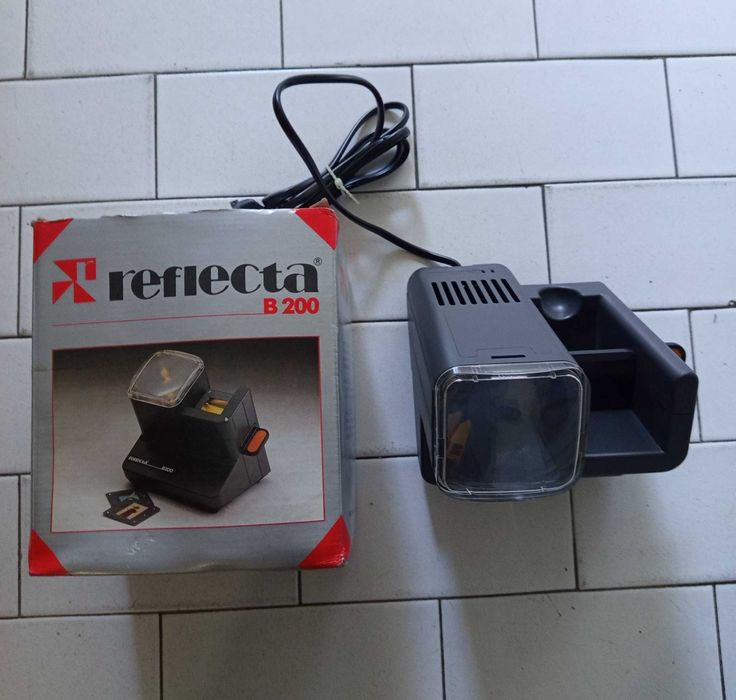 Slide Projector.447177847567831041
