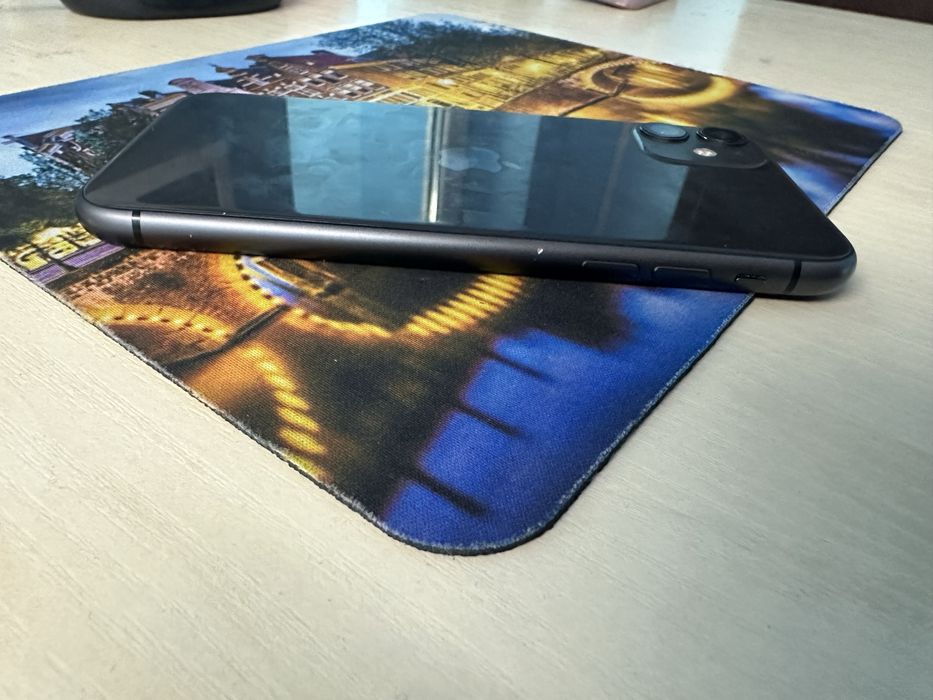 Iphone 11, 64гб.  Читайте опис.