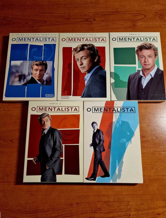 The Mentalist Series (Simon Baker) - 5 Seasons / 26 DVDs64398417652098120