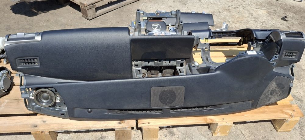 Безопасность Lexus is250