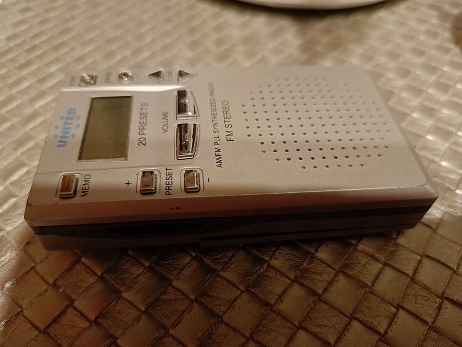 Radio AM/FM United FN stereo mobilne