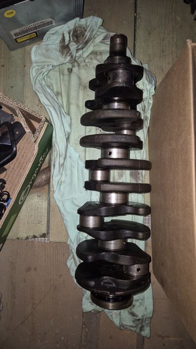 Колінвал до vw transporter 4 2.5tdi 75квт