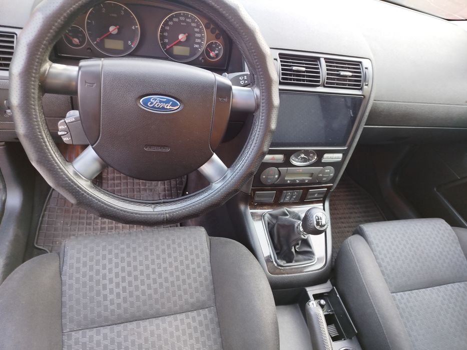 Автомобіль Ford Mondeo 3