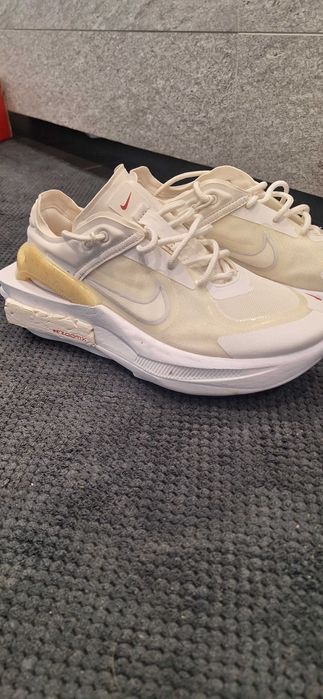 Nike Fontanka EDGE