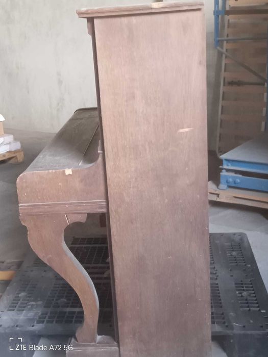 Piano vertical antigo BAIXA DE PREÇO