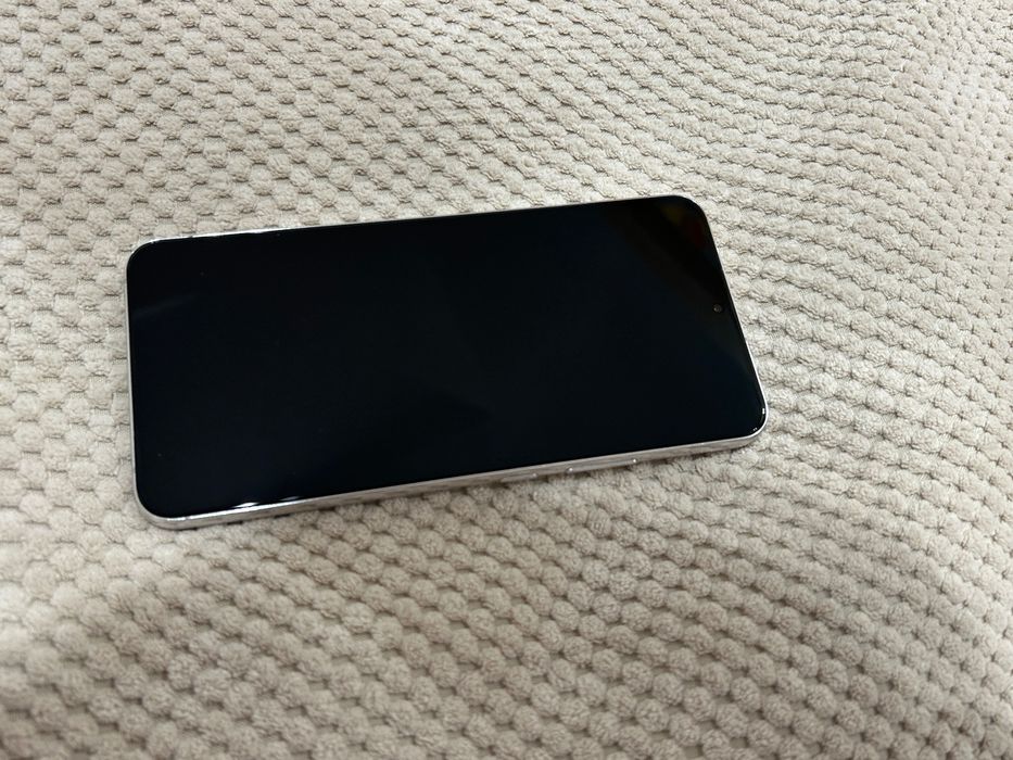 Samsung Galaxy S22 plus