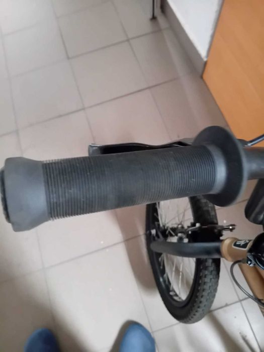 Bike BMX muito estimada com pouco uso. Tudo de origem.