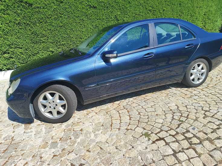 Mercedes-Benz C 220 CDI Auto (W203) – Muito Estimado / Rigor de Manutenção
