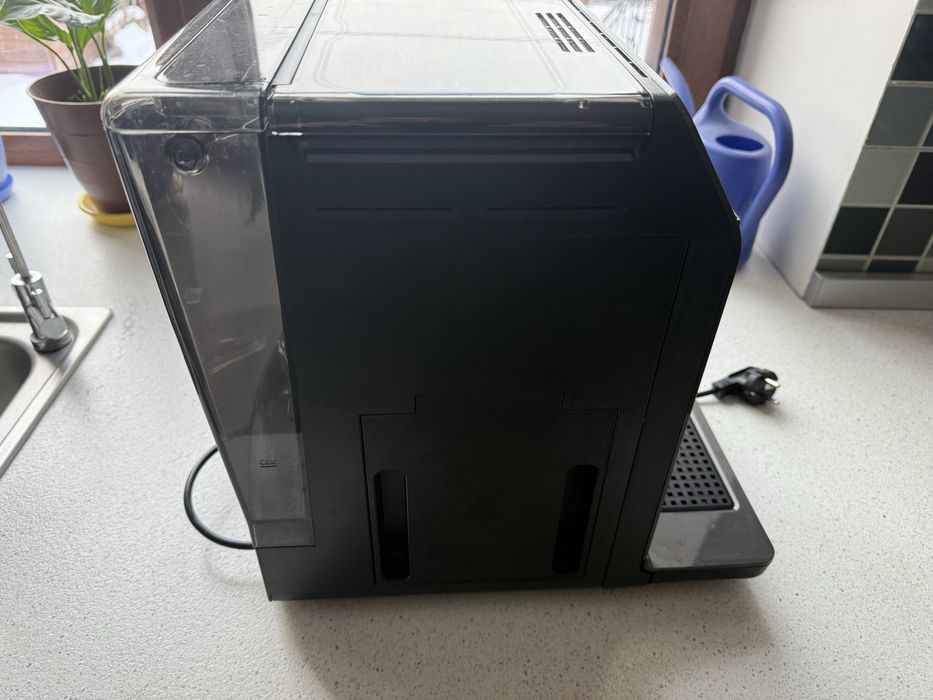 Кавомашина KRUPS Evidence Classic EA89ZB10 майже нова