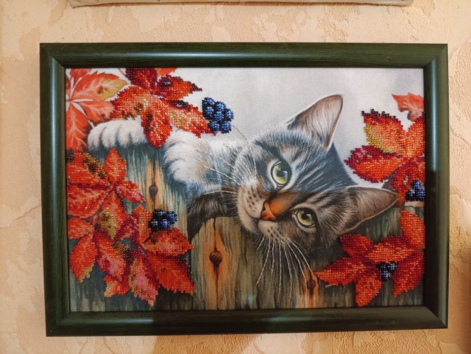 Вишиті картини нитками та бісером